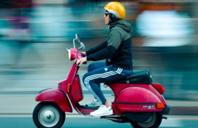 Hvor Langt Kan En Scooter Køre? Få Svaret Her